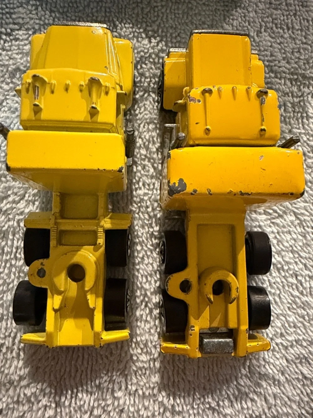 VTG 80s Hot Wheels Steering Rigs Semi-Truck United Feed Grain Trailer GMC Ford